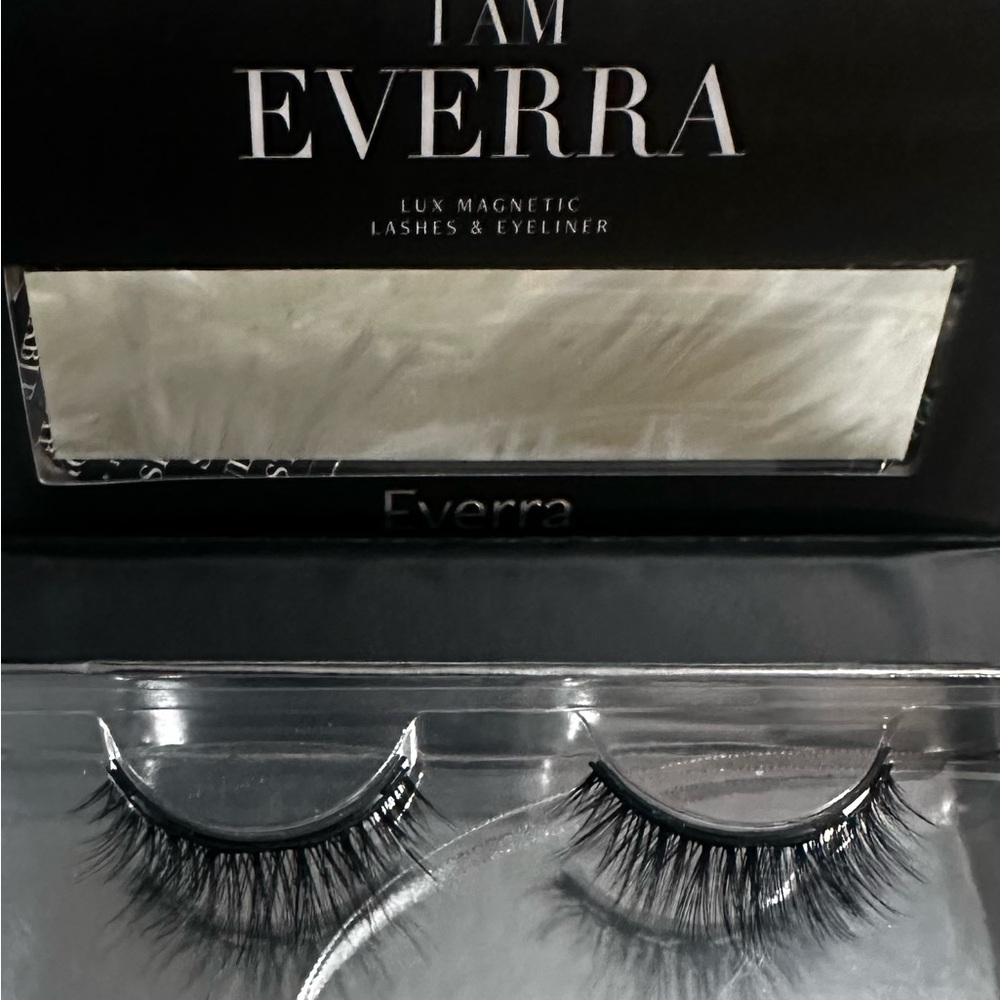 2/$20 EVERRA MAGNETIC 🧲 LASHES “I AM EVERRA” - BRAND NEW in the box!